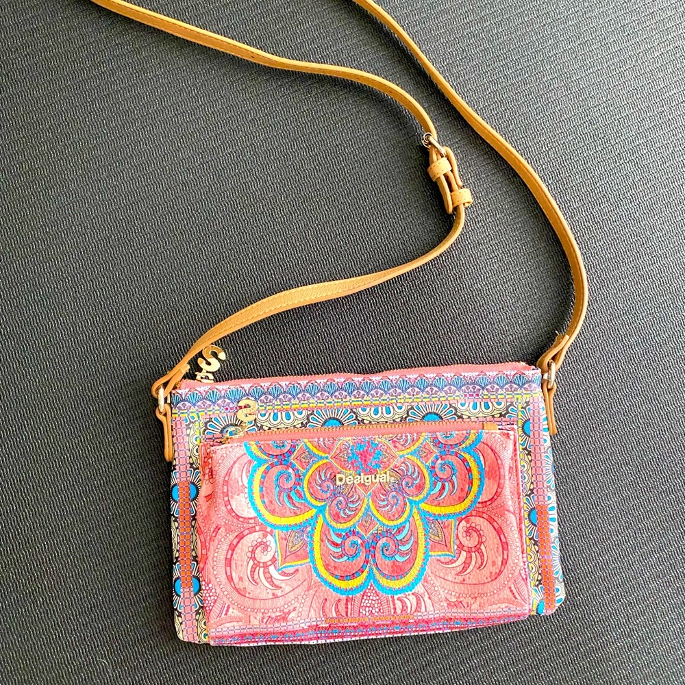 Desigual purse